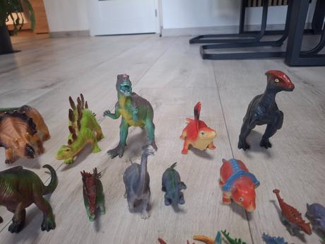 Dinosaury v roznej velkosti, 
