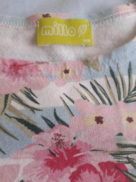 Letné plameniakové šaty, 140