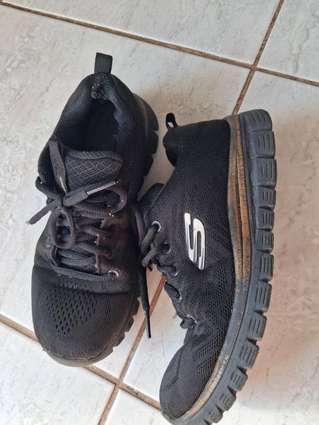 Tenisky, skechers,37