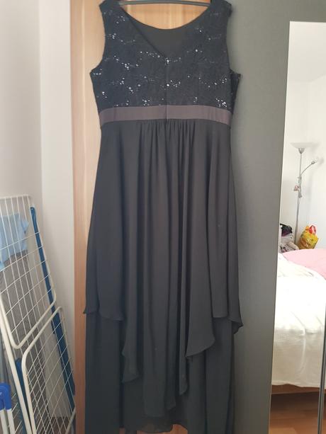 Spoločenské šaty, 46