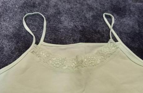 Kratke tielko bledozelene po brucho v.m, m