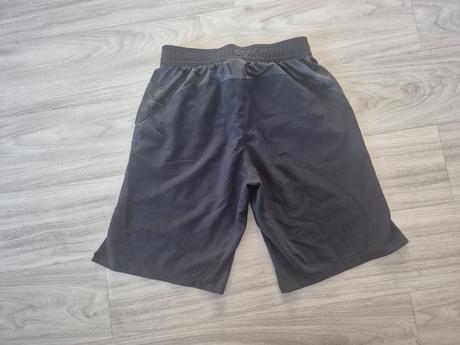 Kraťasy, decathlon,152