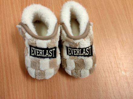 Detské capačky everlast s kožušinkou, veľ. 17-18, everlast,18