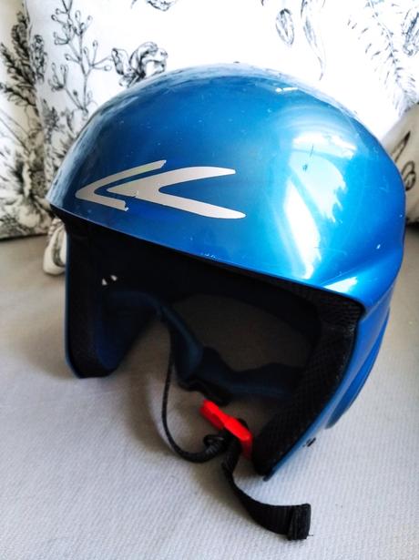 Prilba - veľ. 55 / 56, s