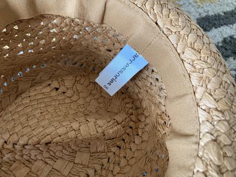 Klobúk s retiazkami 128/140, takko,104