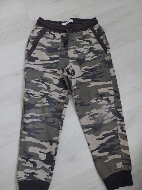 Tepláky č.128, reserved,128