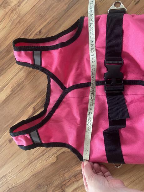 Postroj pri učení sa lyžovať,