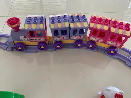 Unico stavebnica hello kitty s vlakovou stanicou,