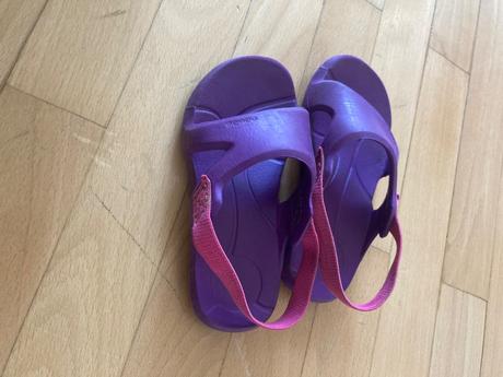 Dievcenske sandalky, nabaiji,25