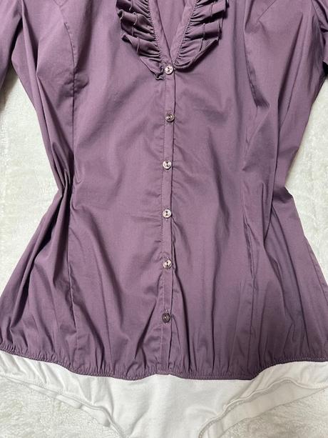 Fialové košeľové body s volánmi zn. sisley, sisley,m