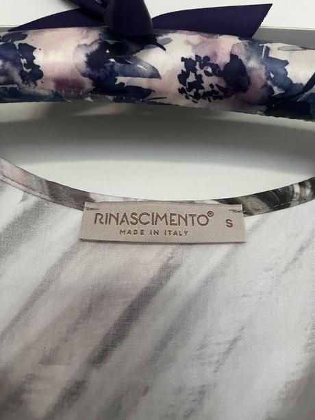 Šaty rinascimento s, s