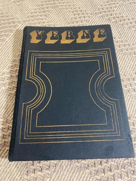 Stará retro kniha michael strogoff júles verne,