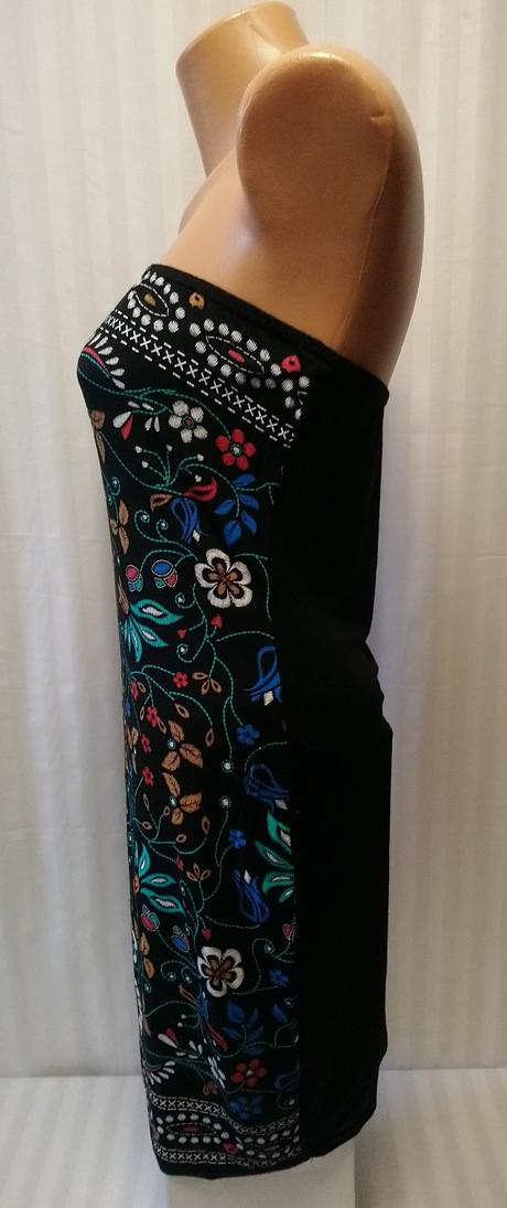 Dámske elastické šaty, prettylittlething, m