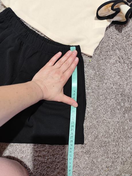 Dievčenská súprava, 128