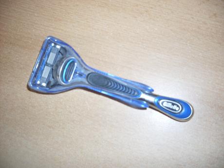 Žiletka/rúčka na holenie gilette, 