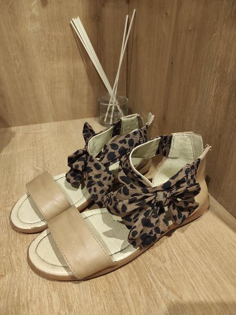 Sandálky, reserved,33