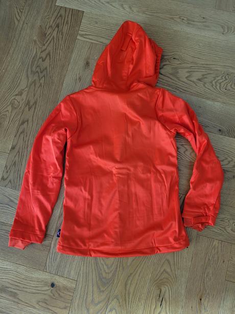 Softshellova bunda, 146 / 152