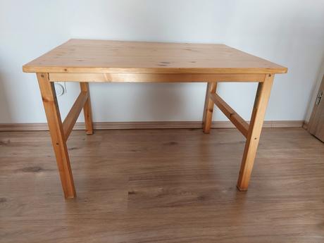 Detské stoličky ikea sundvik + stolík, 