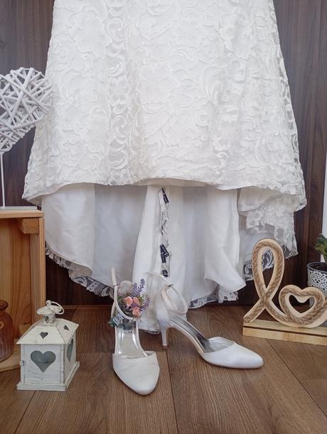 Čipkované svadobné šaty, 42 / l / m