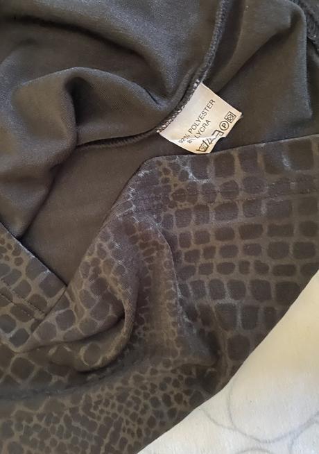 Elastické tričko so štruktúrou - potlačou v. m/l, m