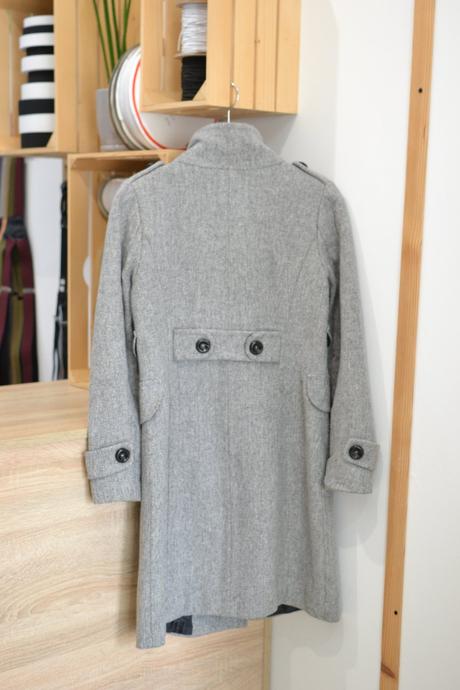 Sivý kabát áčkového strihu 38, 38