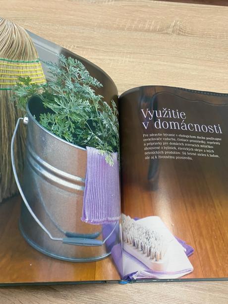 Velká kniha bylinek bylinky, 