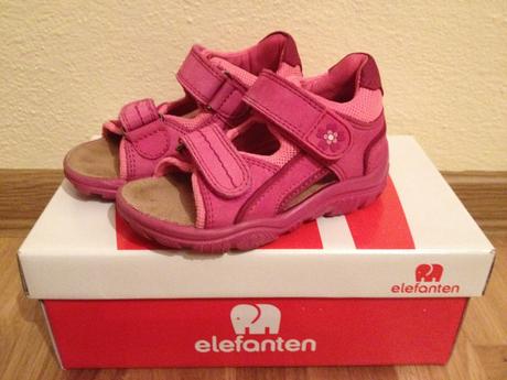 Ružové sandálky, elefanten,22