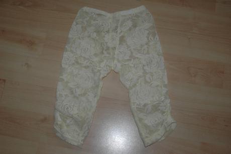 Legínky pod sukienku, 98