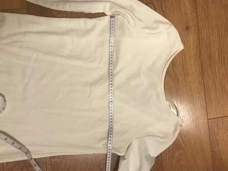 Mikinove saty, zaujimavy chrbat, reserved,s