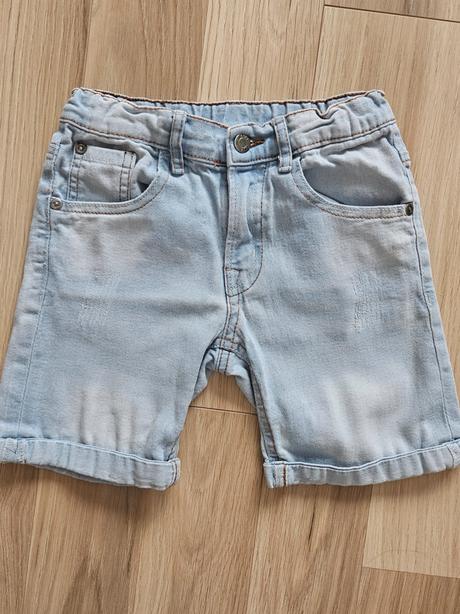 Bledé kraťasy, pepco,122