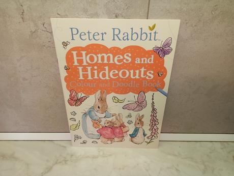 Peter rabbit - homes and hideouts colour and doodl,