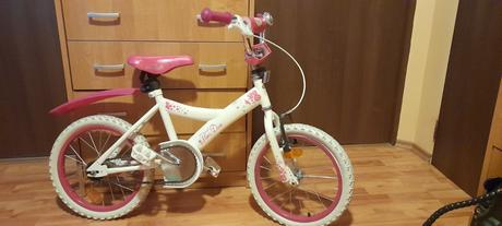Bicykel pre dievcata, 16