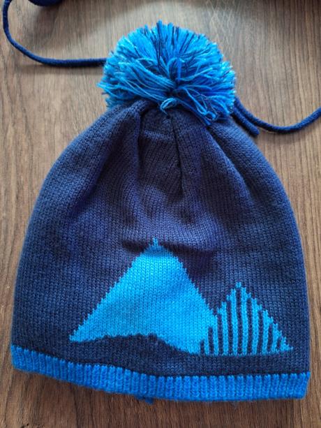 Čiapky a rukavice, 98