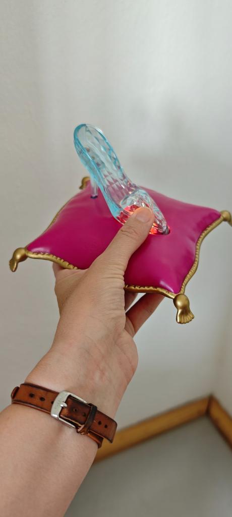 Interaktívna čarovná črievička pre popolušku,