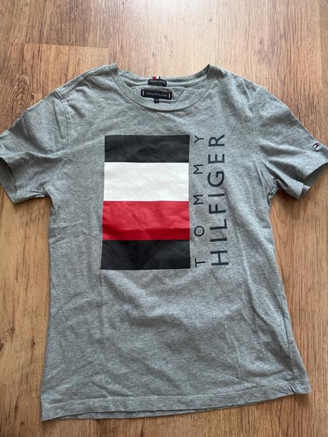 Tricka t. hilfiger, velkost 152, tommy hilfiger,152