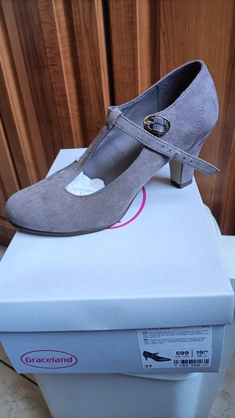 Lodičky, graceland,37