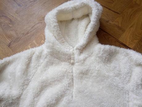 Chlpatá mikina, 152