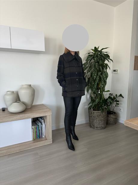 Károvaný kabát, s