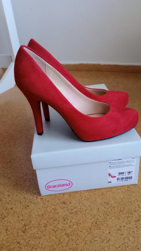 Červené lodičky, graceland,36