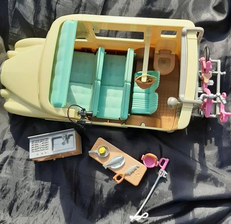 Sylvanian families rodinný obytný karavan, 