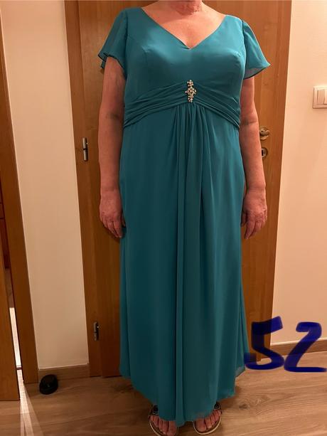 Spolocenske saty, 52