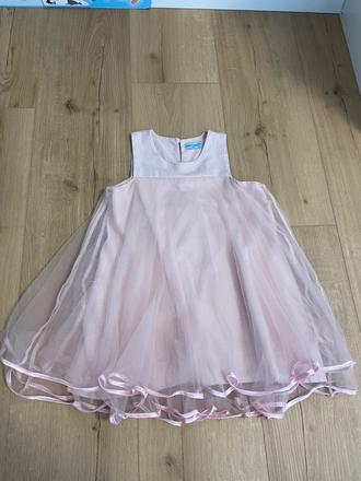 Slávnostné šaty, 122