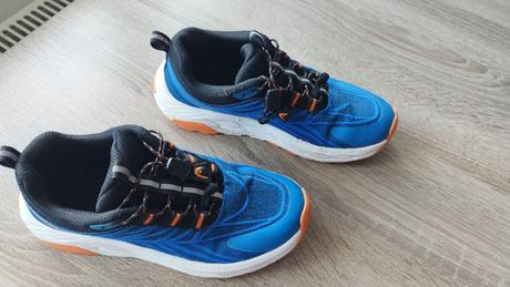 Tenisky, 35