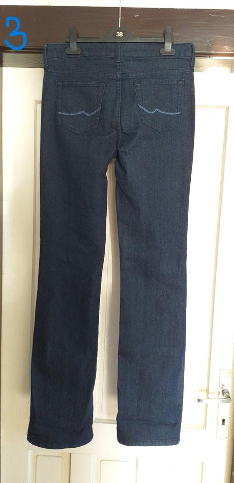 Tmavomodré rifle, f&f,36