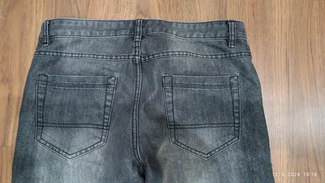 Chlapčenské kraťasy, chapter young,176