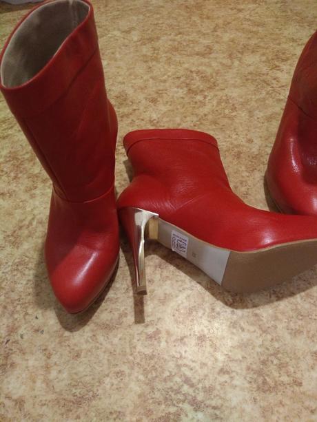 Kožené čižmy nové, 35