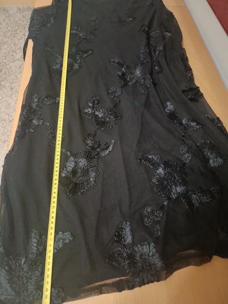 Spoločenské šaty, 46