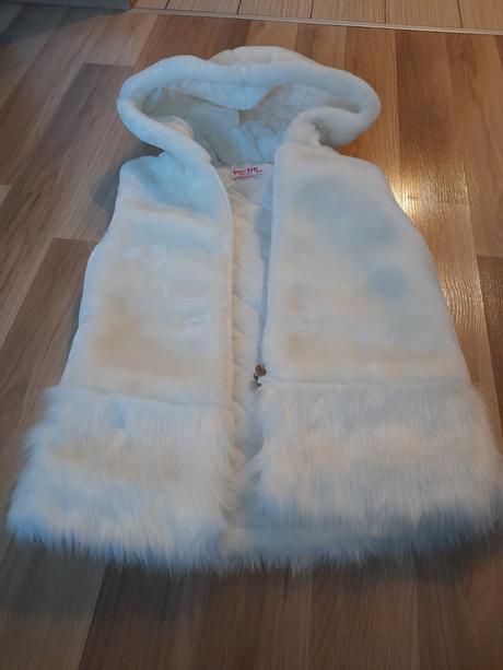 Tepla snehulienkina vesta 146, 146