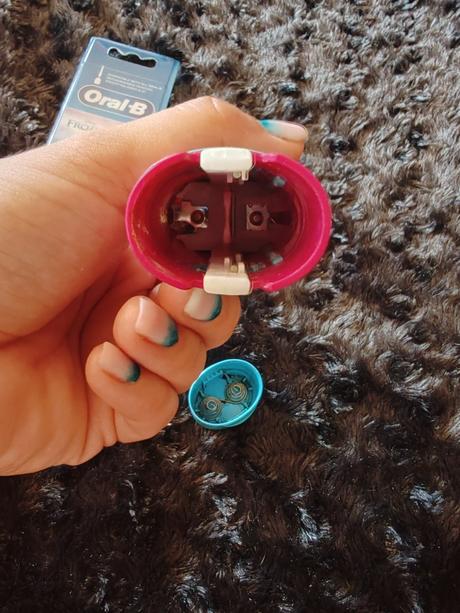 Elektricka kefka oral b a nove nastavce,