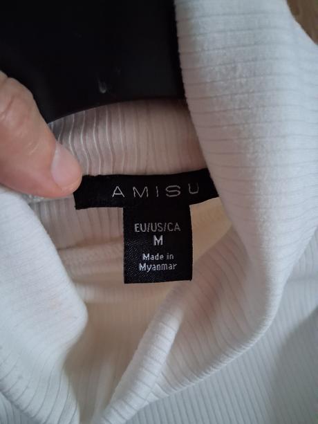 Biely rolák, amisu,m